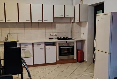 Apartament cu 2 camere decomandat în Central - 2