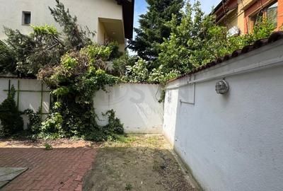 Casă individuală cu 10 camere cu Teren 402 Mp în Lacul Tei - 16