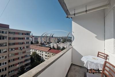 Apartament renovat cu priveliste si balcon - 16