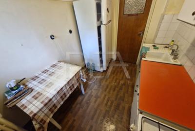 Apartament cu 3 camere la 15 minute de mers pe jos de statia de metrou Titan - 11