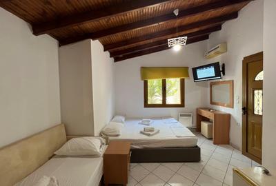 Casă cu 5 camere cu Teren 1070 Mp în Central - 4