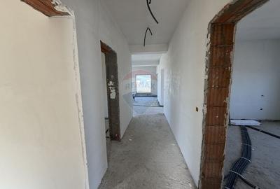 Casă cu 4 camere cu Teren 470 Mp în Câmpineanca - 11