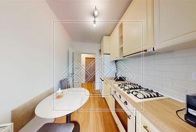 Apartament cu 3 camere decomandat în Vasile Aaron - 3