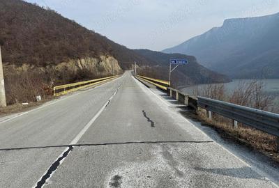 Teren intravilan Dubova 526 mp - 2