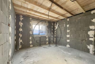 Casă cu 5 camere cu Teren 257 Mp în Valu lui Traian - 13