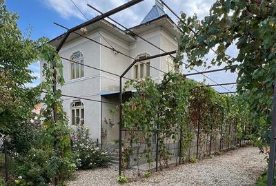 Casă cu 5 camere cu Teren 1321 Mp în Central - 13