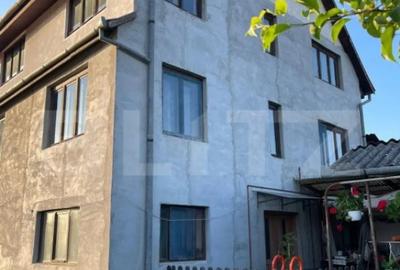 Casă cu 4 camere cu Teren 2800 Mp în Central - 10
