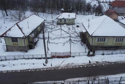 Casă cu 3 camere cu Teren 2500 Mp în Central - 5