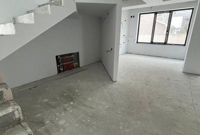 Casă individuală cu 4 camere cu Canalizare în Palazu Mare - 2