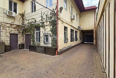 Vanzare imobil Calea Mosilor Eminescu 1148 mp venit anual 67.000 euro - 1