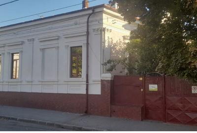 Casă cu 5 camere cu Teren 250 Mp în Central - 7