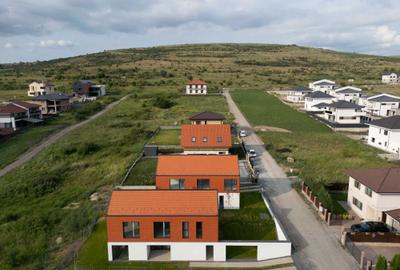 Casă cu 4 camere în Central