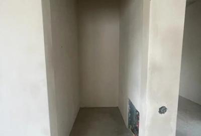 Casă cu 4 camere cu Teren 400 Mp în Central