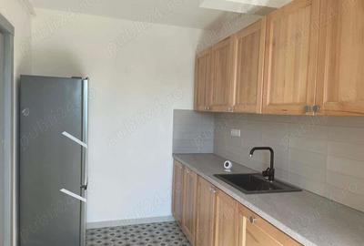 Mihai Eminescu, linga Piata Mare, apartament 1 camera, et.3, lift,garaj sub bloc,300 euro luna - 2