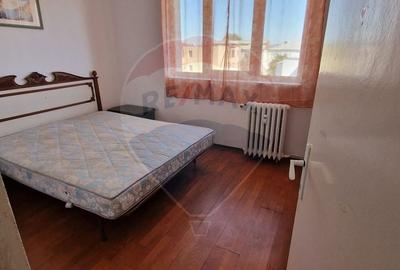 Apartament DE INCHIRIAT cu 2 camere decomandate, zona Narcisa - 4
