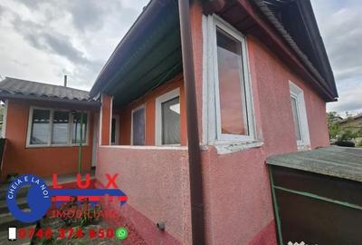 Casă cu 3 camere cu Teren 210 Mp în Babadag - 2
