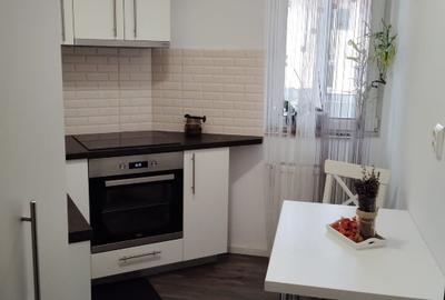 De vânzare apartament 80 mp - 3