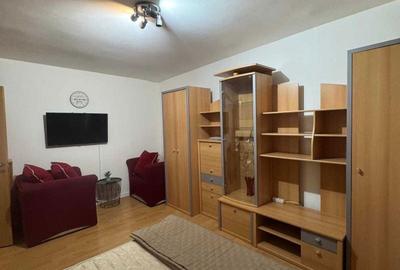 Garsonieră decomandată în P-ța Doina - 7
