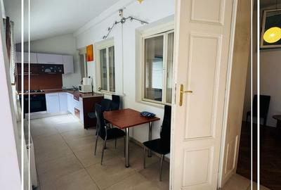 Apartament cu 3 camere circular, mobilat în Central - 2