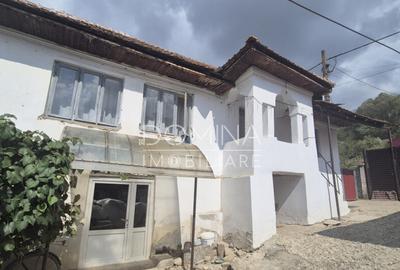 Casa tradi?ionala in Benge?ti-Ciocadia, str. Linia Mar - 3