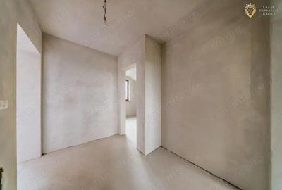 Casă cu 7 camere cu Teren 600 Mp în Sânleani - 11