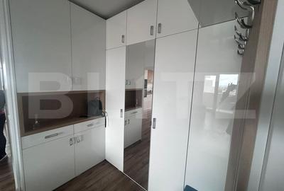 Apartament cu 3 camere, zona Happy Residence CB - 10