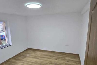 Apartament cu 4 Camere Semidecomandate - Parter Zona George Enescu - 3