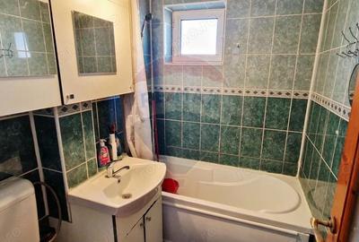 Inchiriere Apartament 2 camere, centrala, semidecomandat, zona Lebada - 2