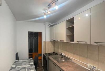 Apartament cu 3 camere semidecomandat, mobilat în Traian - 9