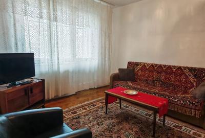 Apartament cu 2 camere semidecomandat în Calea București