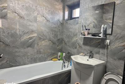 Casă cu 4 camere decomandat cu Teren 380 Mp în Bascov - 2