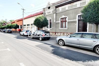 Casă individuală cu 3 camere în Central
