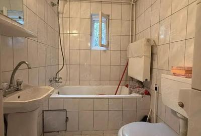 Casa spa?ioasa cu curte, in zona Salaj - 6
