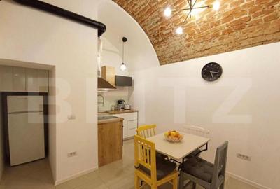 Cladire de patrimoniu din secolului XIX, de vanzare, zona - 4