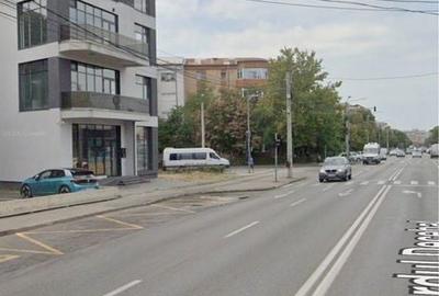 Spațiu comercial, de 100 mp, în Central - 1