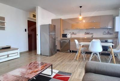 Apartament cu 2 camere semidecomandat, mobilat în Bună Ziua