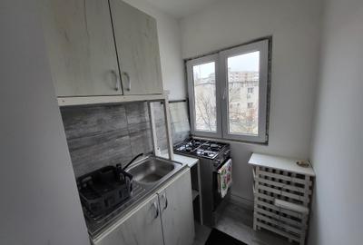 Garsonieră decomandată, mobilată în Gorjului - 2