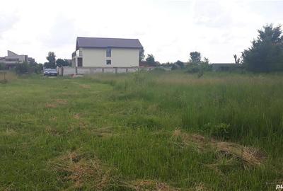 Teren de 640 mp, în Domnești - 1