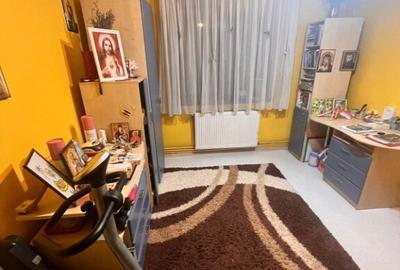 Apartament 3 camere zona Decebal - 1