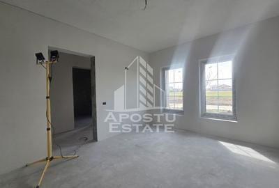 Jumatate de duplex pe parter cu 4 camere si 2 bai, Sag - 3