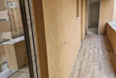 Apartament cu 3 camere decomandat în George Enescu - 2