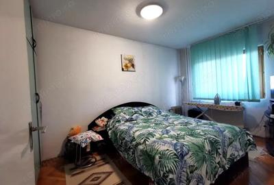 Apartament cu 3 camere semidecomandat în Dâmbovița - 5