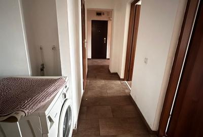 Apartament 3 camere decomandat, etajul 5/8, zona Nicolina - 8