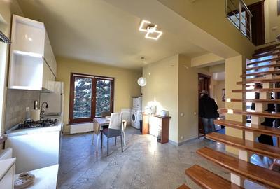 3 camere ,100 mp,Totul NOU, Curte , zona str.Ciresilor, Zorilor - UMF - 3