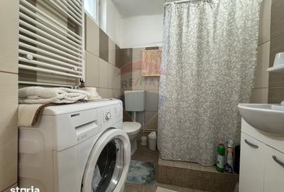 Casă cu 7 camere cu Teren 1026 Mp în Dârlos - 4