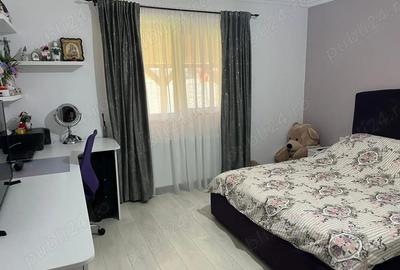 Casă cu 4 camere cu Canalizare în Torontalului - 11