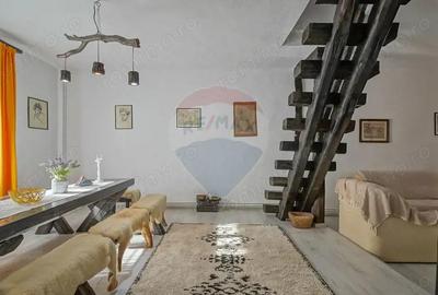 Casă cu 5 camere cu Teren 4200 Mp în Moieciu - 6