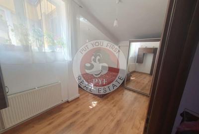 Apartament cu 3 camere decomandat în Berceni - 2