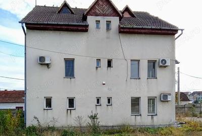 Spațiu comercial, de 472 mp, în Central - 3