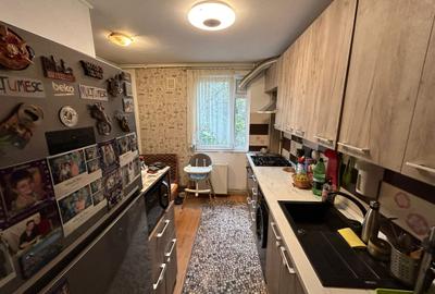 Titan Ozana 3 Camere Etaj 2 Centrala Proprie Instalatii Schimbate - 13